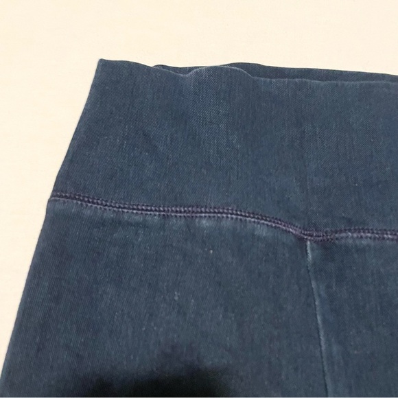 TNA Women's Blue Denim Leggings Size Small - Picture 4 of 16